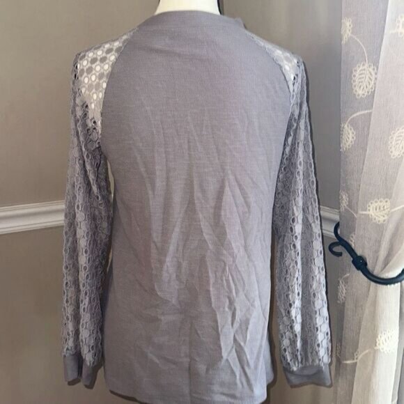 SHEIN Sweater  - Picture 11 of 16